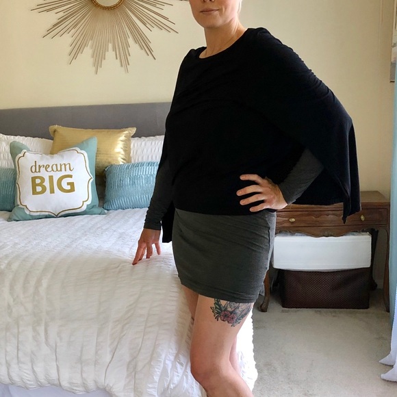 Black Novecento Fitted Cape Dress Super Soft SZ XS - Picture 3 of 4